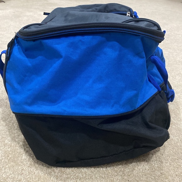 Skyline 28” duffel bag - Picture 6 of 10